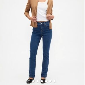 GAP Classic Straight Jeans - Women's Size 6/28R